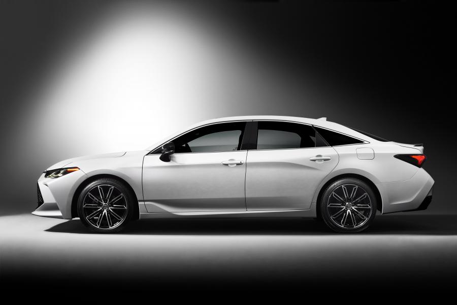  Toyota Avalon Touring 2018 года  (фото 5 из 41)